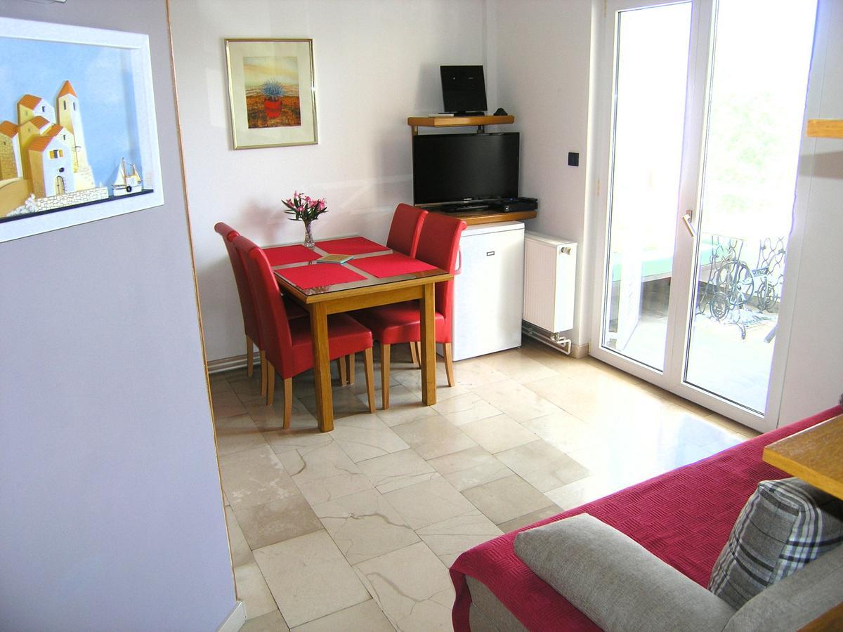 Apartments Oribella 克尔克 外观 照片