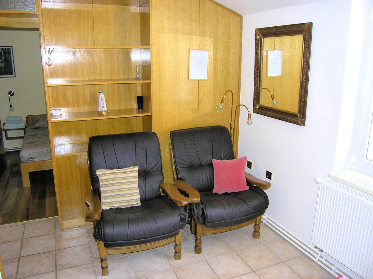 Apartments Oribella 克尔克 外观 照片