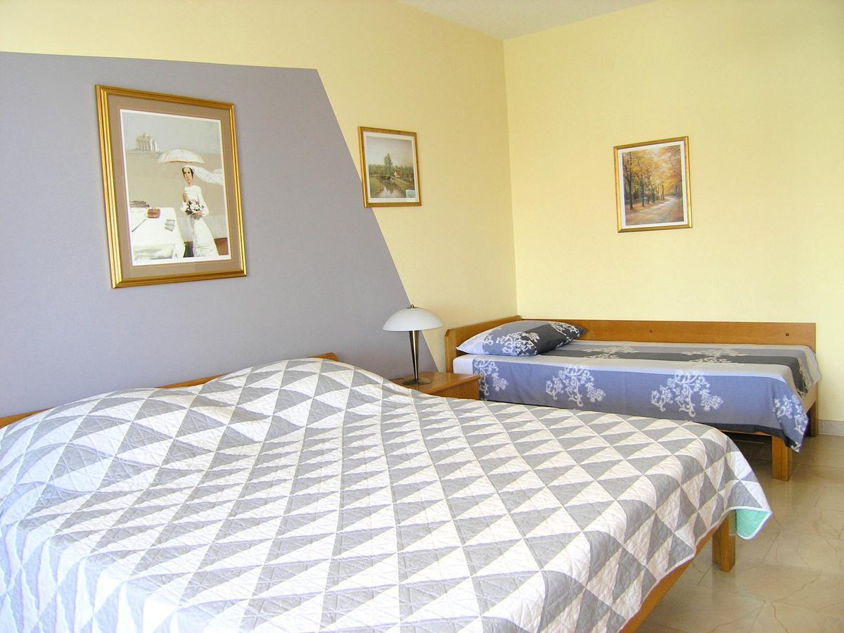 Apartments Oribella 克尔克 外观 照片