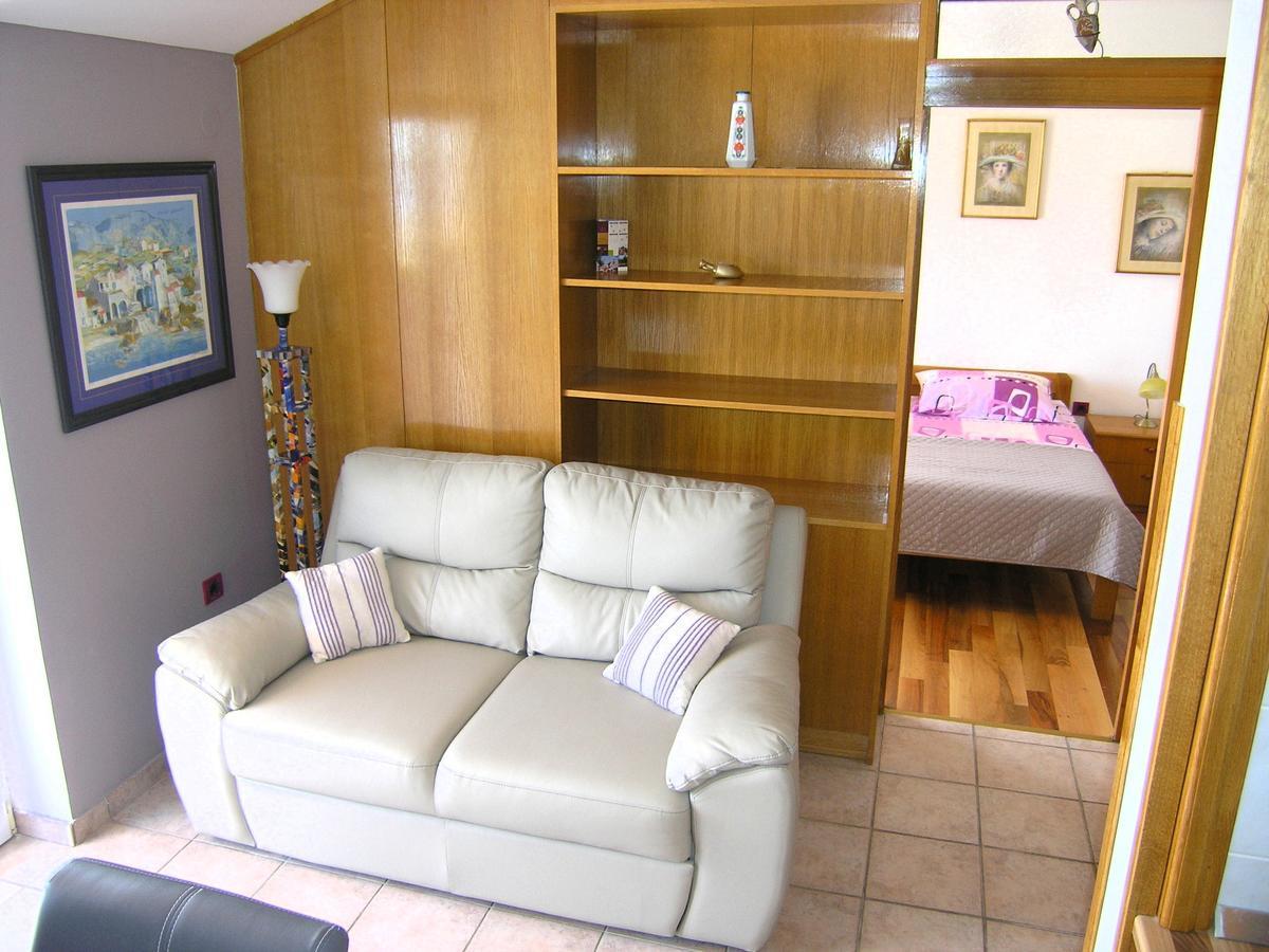 Apartments Oribella 克尔克 外观 照片