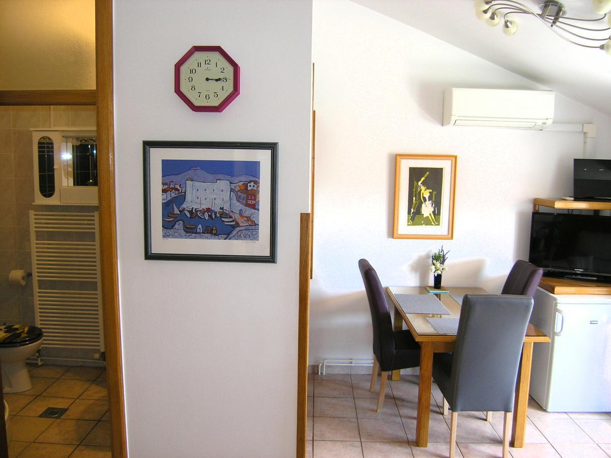 Apartments Oribella 克尔克 外观 照片